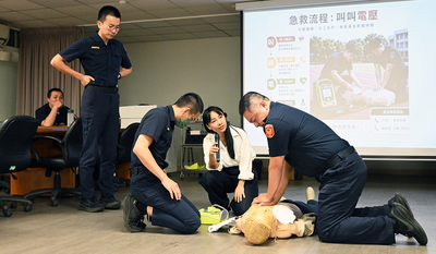 「警大講習」針對校園常見外傷或需緊急救護案例分組實際演練
